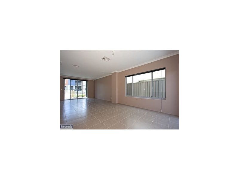 17 Affable Way, Atwell WA 6164