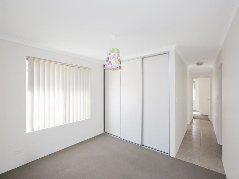 4 Foothill Close, Aubin Grove WA 6164