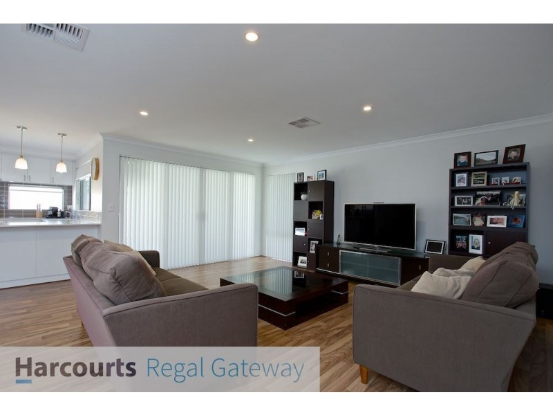10 Clavata Road, Beeliar WA 6164