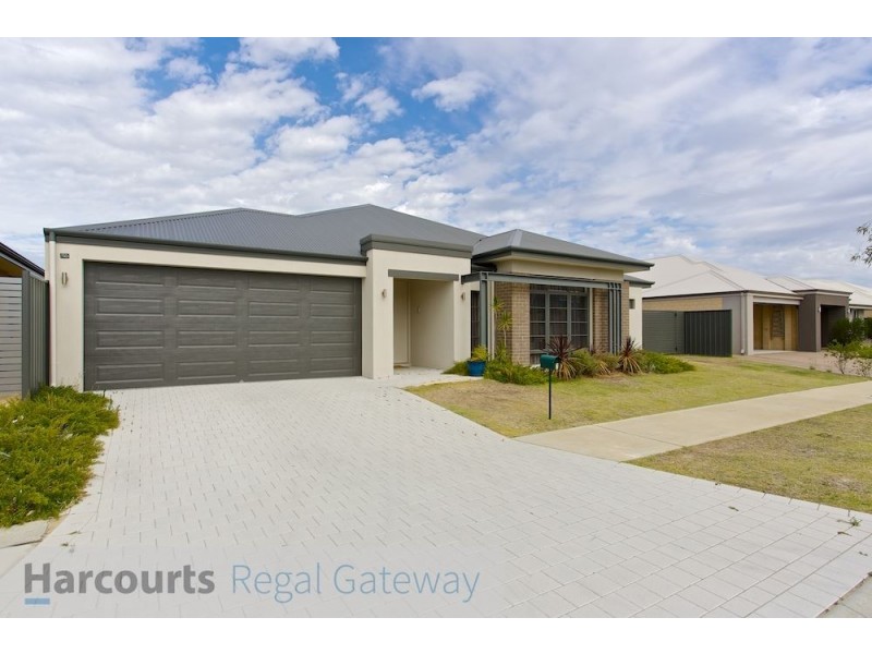 7 Menner Way, Piara Waters WA 6112