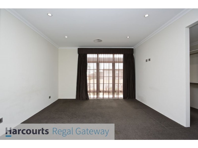 7 Menner Way, Piara Waters WA 6112