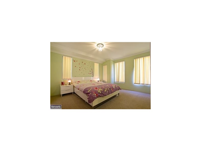 28 Roper Boulevard, Hammond Park WA 6164