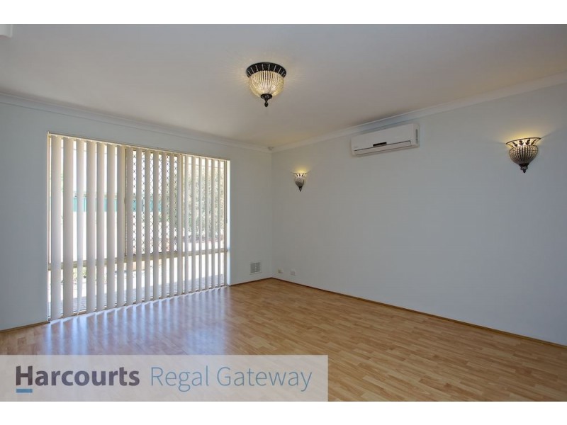 48 Derwent Crescent, Success WA 6164