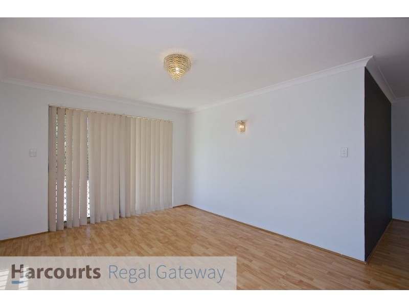 48 Derwent Crescent, Success WA 6164