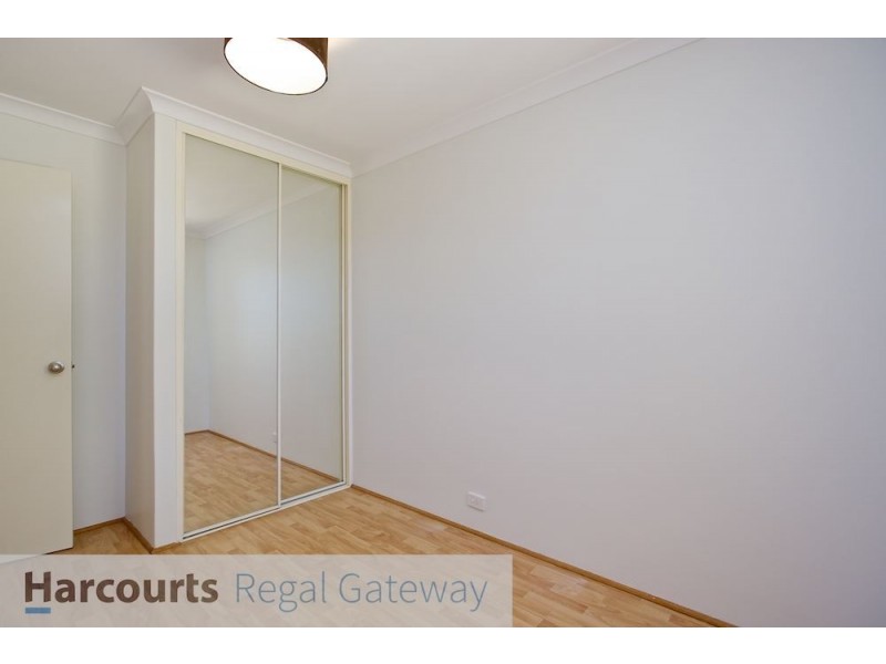 48 Derwent Crescent, Success WA 6164