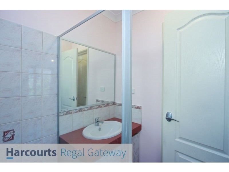 33 Carnegie Parade, Success WA 6164