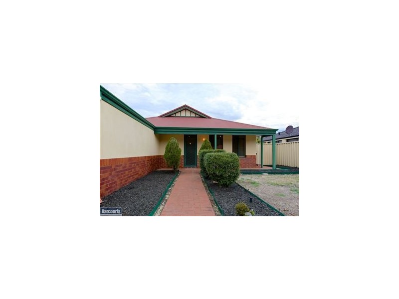 30 Lansdowne Entrance, Canning Vale WA 6155
