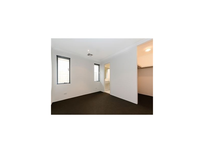 36 Goldfields Loop, Wandi WA 6167