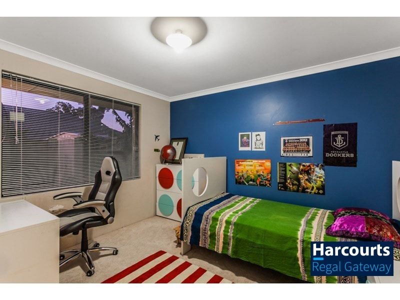 7 Fareham Crescent, Wellard WA 6170