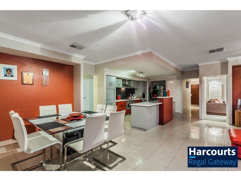 7 Fareham Crescent, Wellard WA 6170