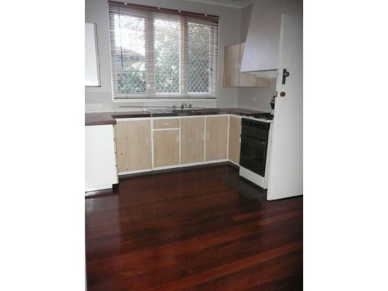 34 Armstrong Road, Wilson WA 6107