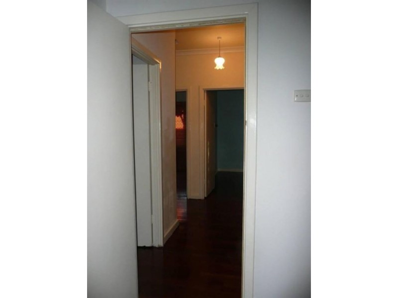 34 Armstrong Road, Wilson WA 6107