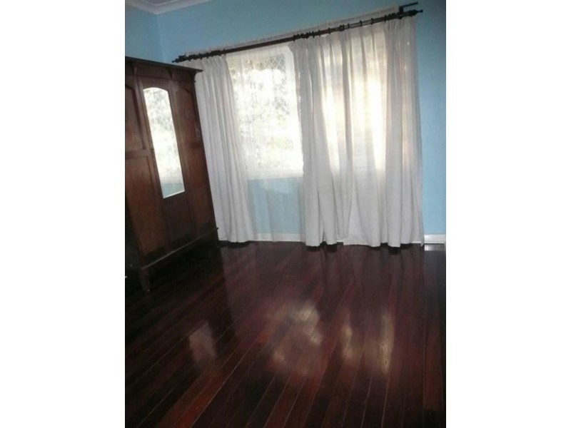 34 Armstrong Road, Wilson WA 6107