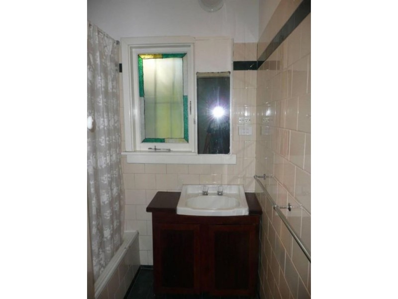 34 Armstrong Road, Wilson WA 6107