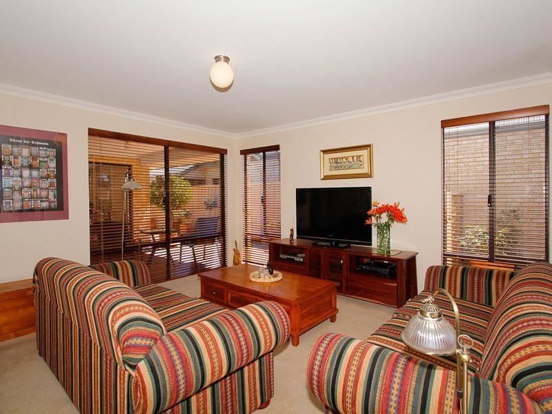 100 Aurora Drive, Atwell WA 6164