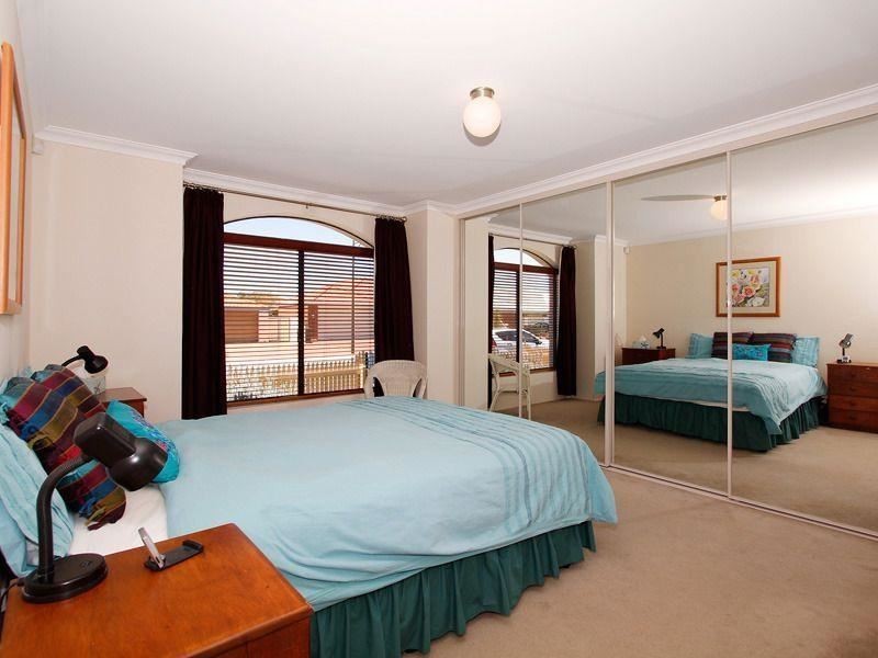 100 Aurora Drive, Atwell WA 6164