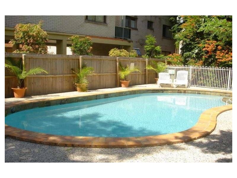 33/160 Frank St, Labrador QLD 4215