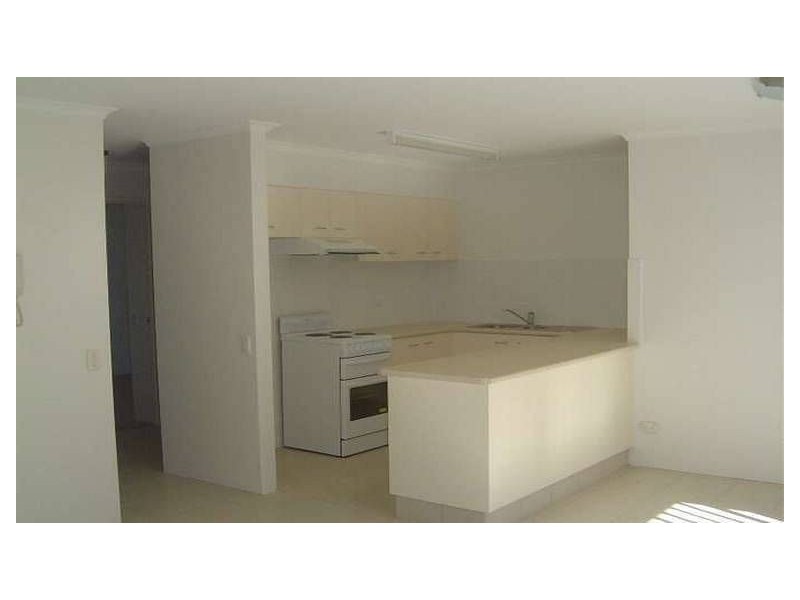 33/160 Frank St, Labrador QLD 4215