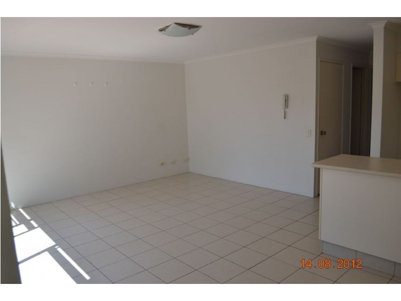 33/160 Frank St, Labrador QLD 4215