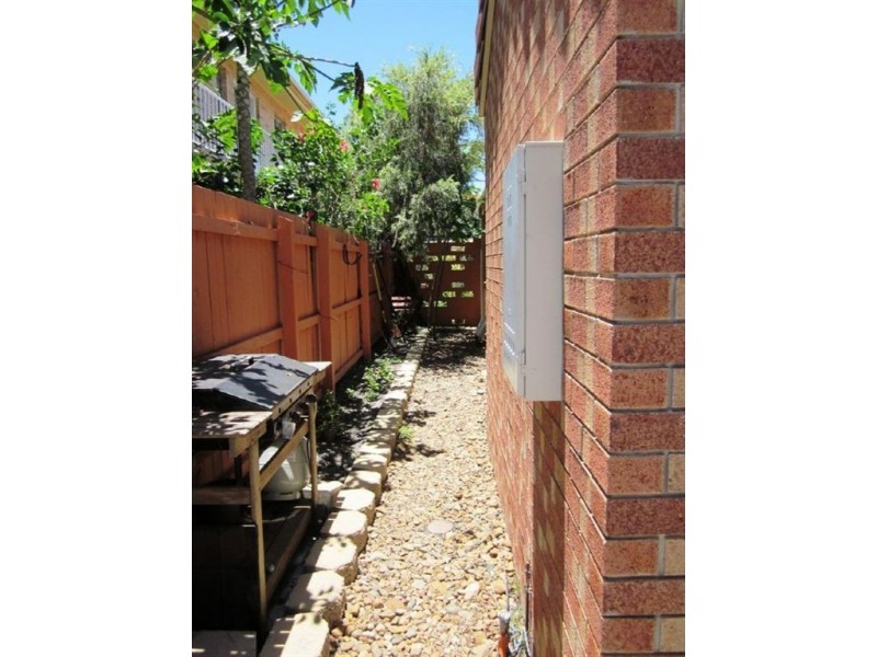 1/7 Middle Street, Labrador QLD 4215