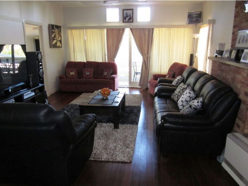 5 Hilltop Street, Labrador QLD 4215