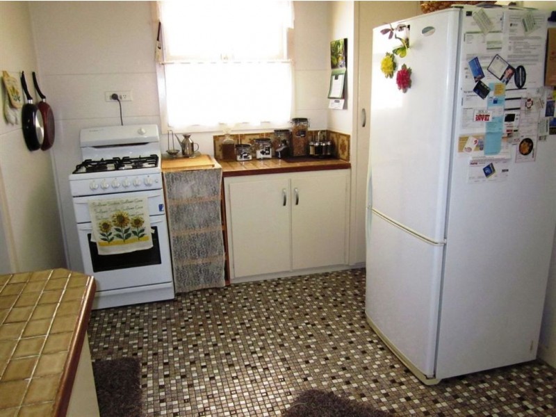 5 Hilltop Street, Labrador QLD 4215