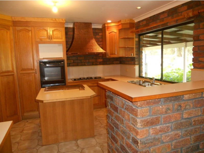 230 Guanaba Creek Road, Guanaba QLD 4210