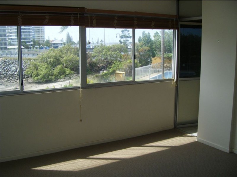 4/554 Marine Parade, Biggera Waters QLD 4216