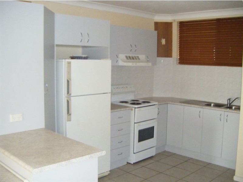 4/554 Marine Parade, Biggera Waters QLD 4216