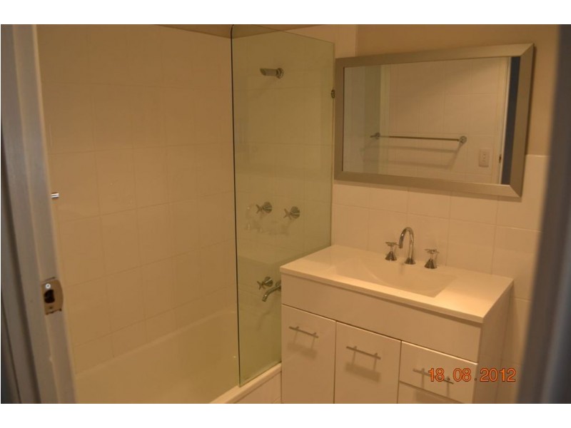 2/52 Hollywell Road, Biggera Waters QLD 4216