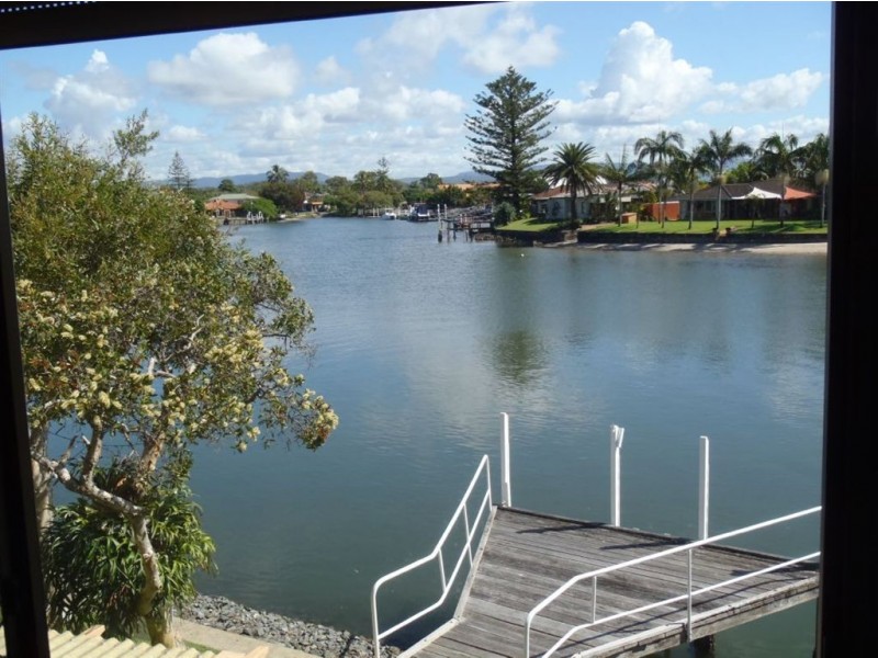 4/46 Back Street, Biggera Waters QLD 4216