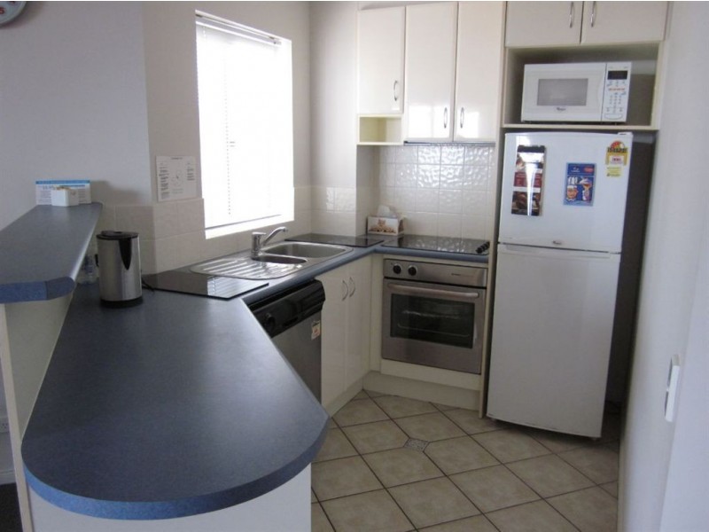 40/484-488 Marine Parade, Biggera Waters QLD 4216