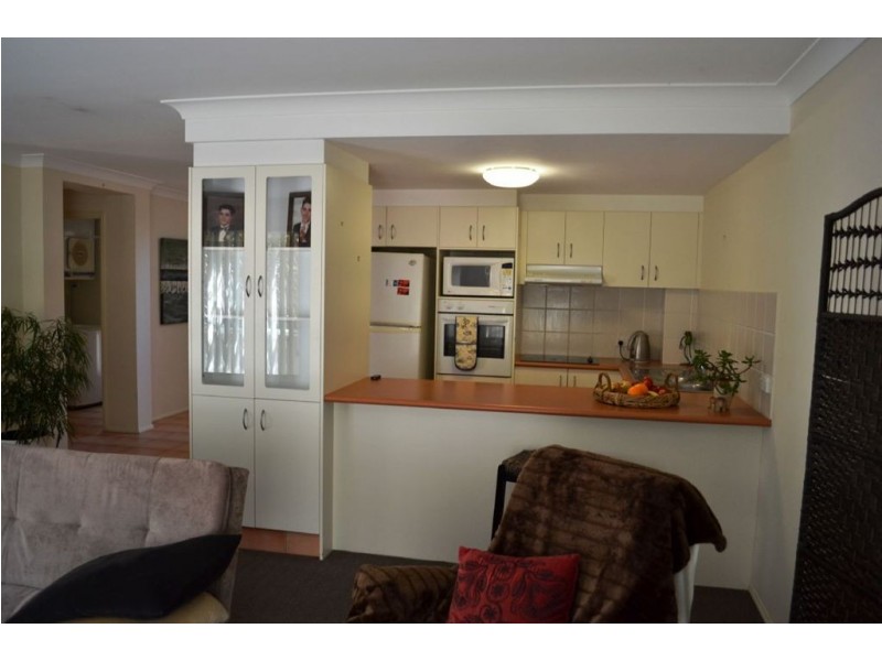 1/38 Billington Street, Labrador QLD 4215