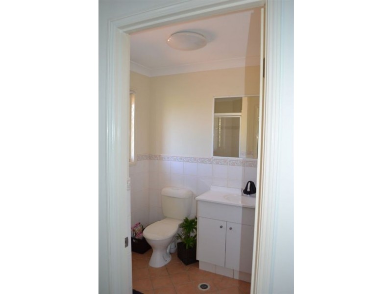 1/38 Billington Street, Labrador QLD 4215