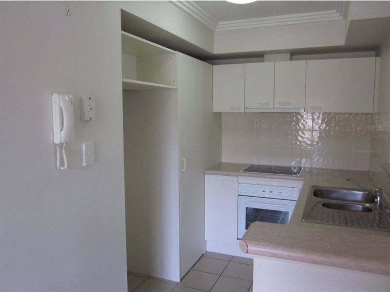 1/7 Whiting Street, Labrador QLD 4215