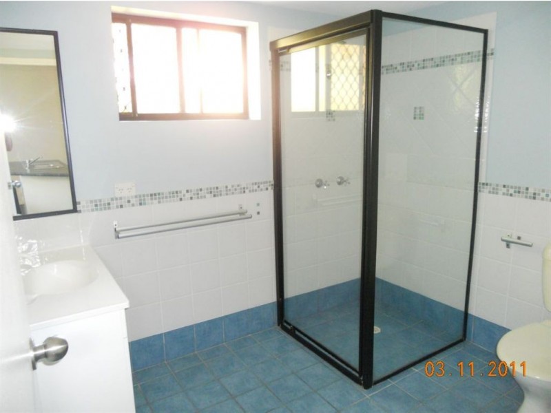 5/10 Bath St, Labrador QLD 4215