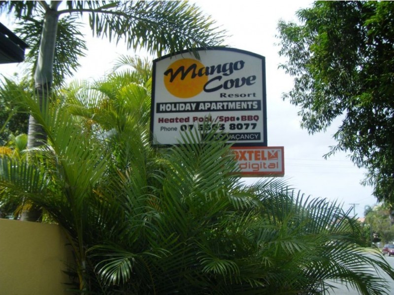 5/10 Bath St, Labrador QLD 4215