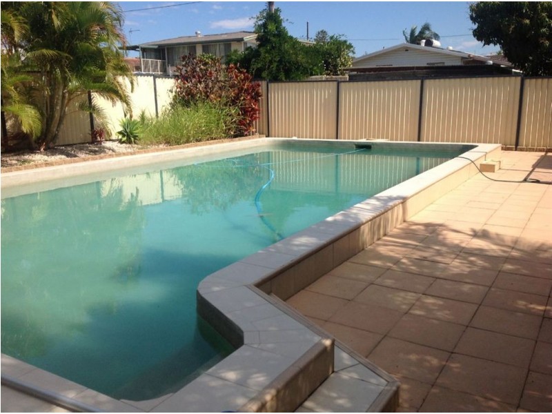 10 Harley Street, Labrador QLD 4215