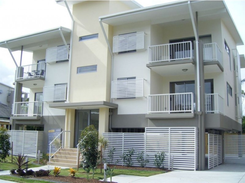 3/7 Phillip St, Labrador QLD 4215