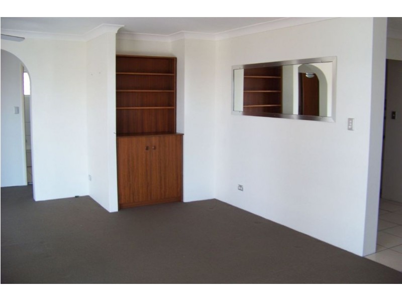 10/282 Marine Parade, Labrador QLD 4215