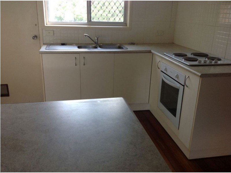 4/38 Imperial Parade, Labrador QLD 4215