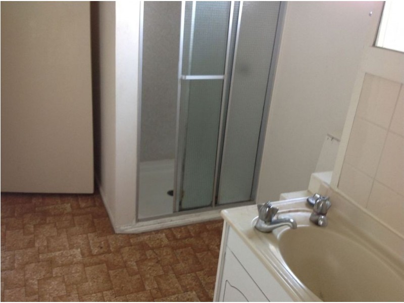 4/38 Imperial Parade, Labrador QLD 4215