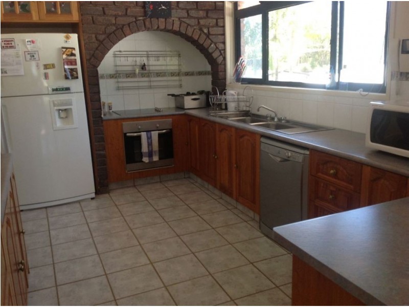 17 Magnolia Avenue, Hollywell QLD 4216