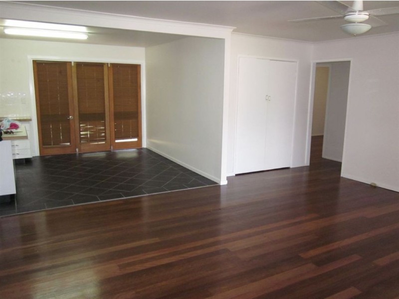 15 Goss Avenue, Labrador QLD 4215