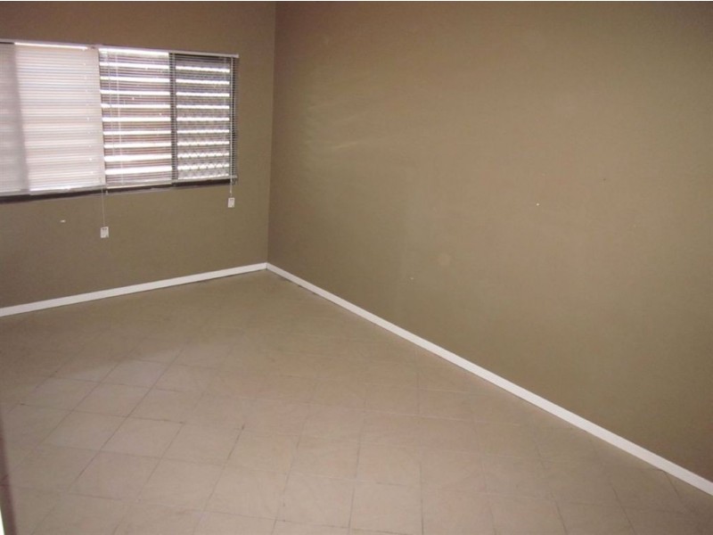 15 Goss Avenue, Labrador QLD 4215