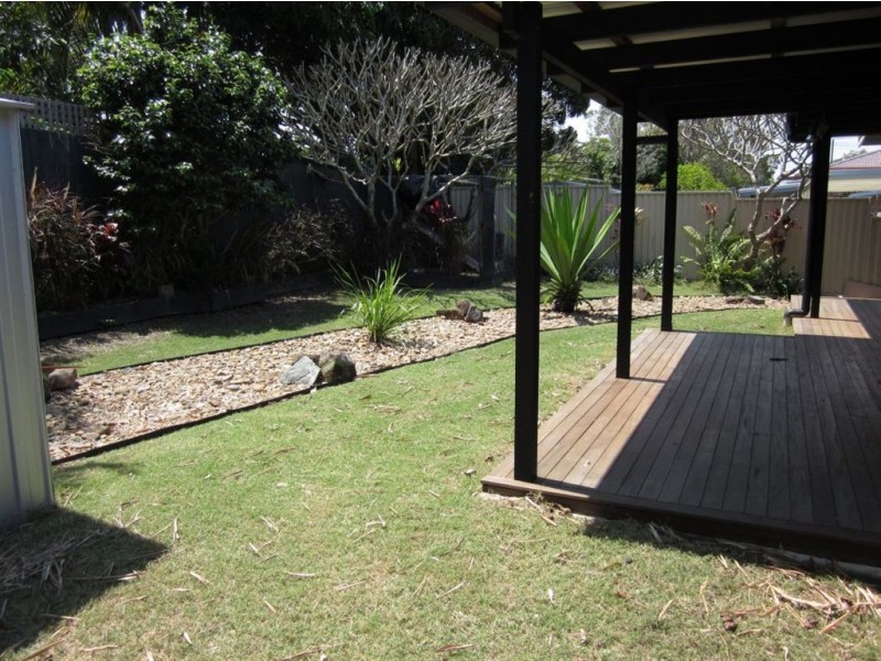 15 Goss Avenue, Labrador QLD 4215