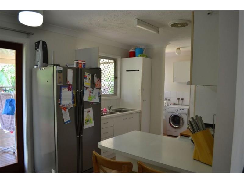 17 Arthur Street, Biggera Waters QLD 4216