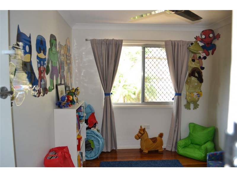 17 Arthur Street, Biggera Waters QLD 4216