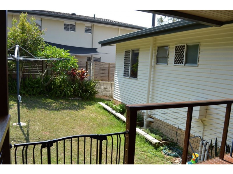 17 Arthur Street, Biggera Waters QLD 4216