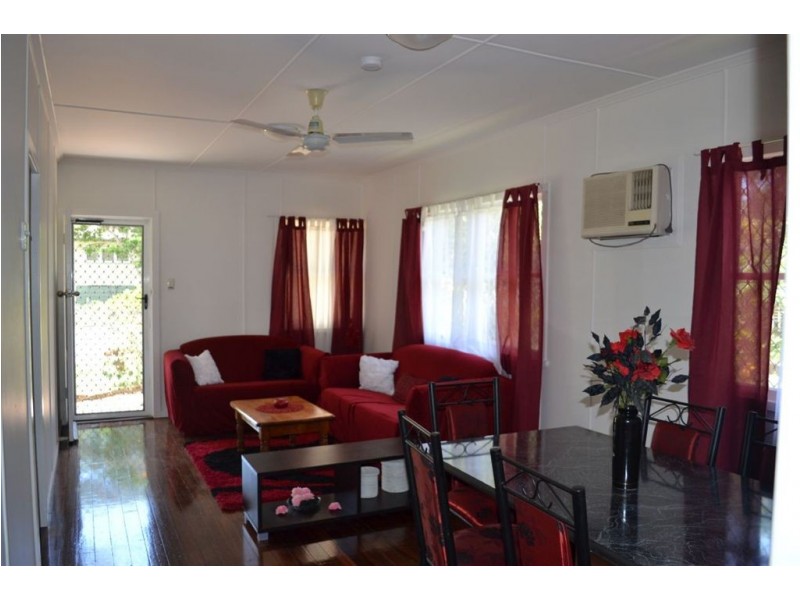 28 Bellevue Parade, Labrador QLD 4215